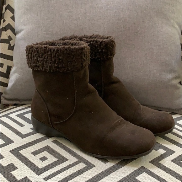 Faux suede brown ankle boot - Picture 2 of 5